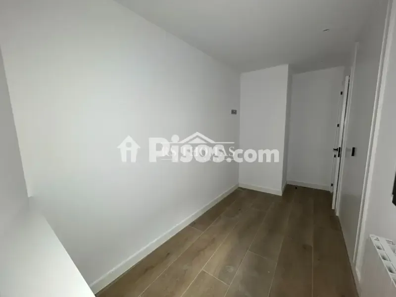 Esik - New Flat with Patio in Escaldes Centre