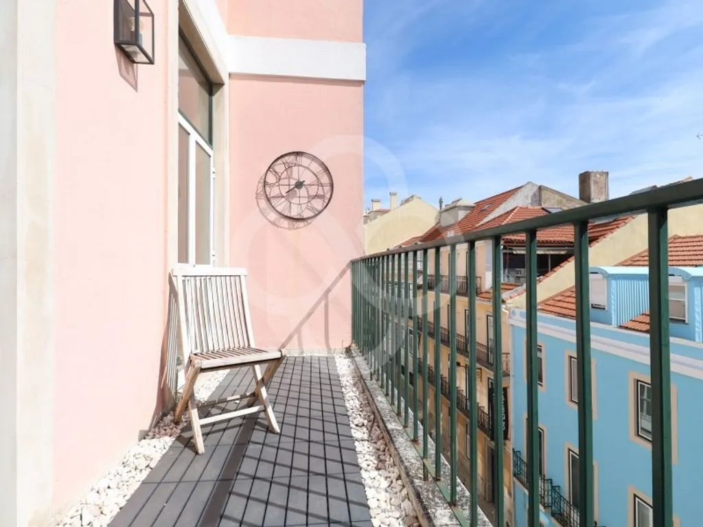 Balcon - 2-Bedroom Flat with Balcony in Largo do Rato, Lisbon