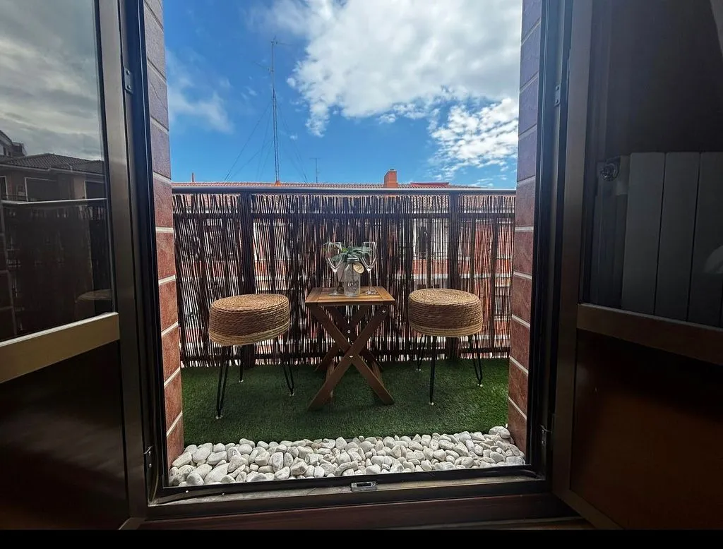 Balcon - Reformed Flat with Balcony in Santurtzi