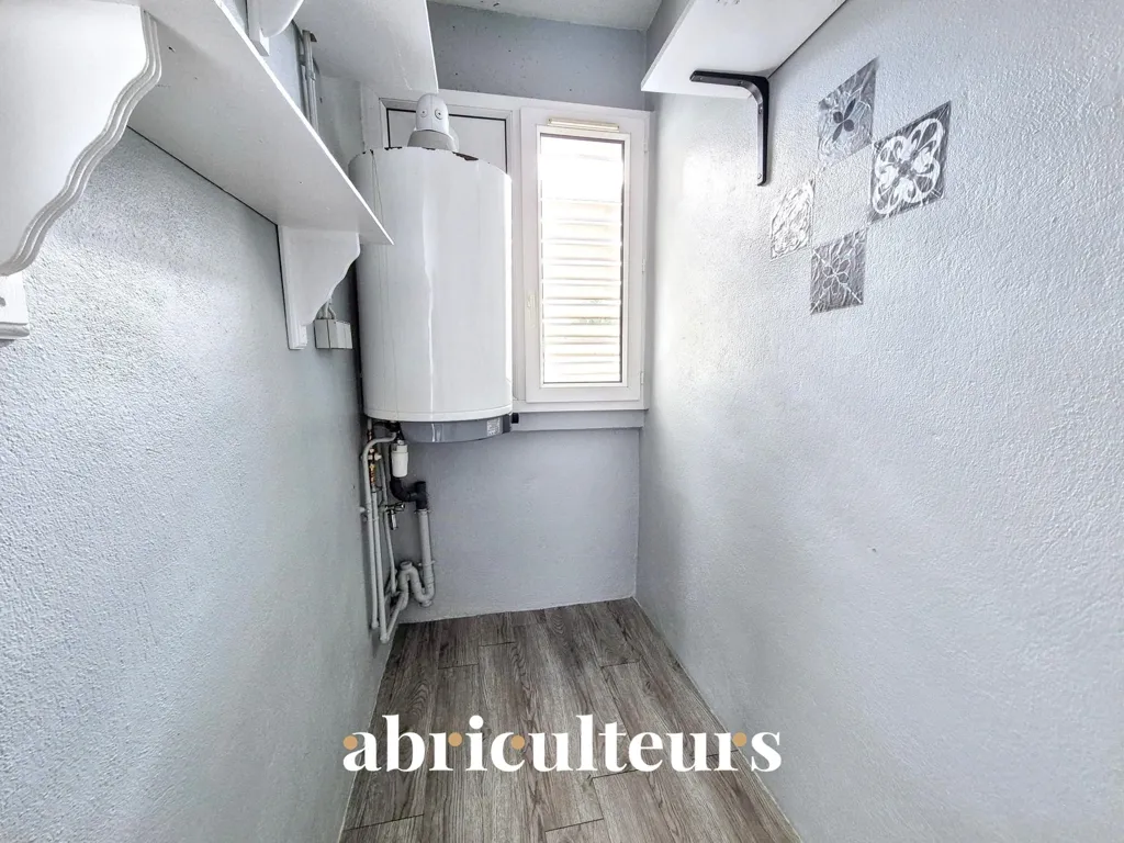 Buanderie - Appartement 6 Pièces avec Balcon dans le Calme