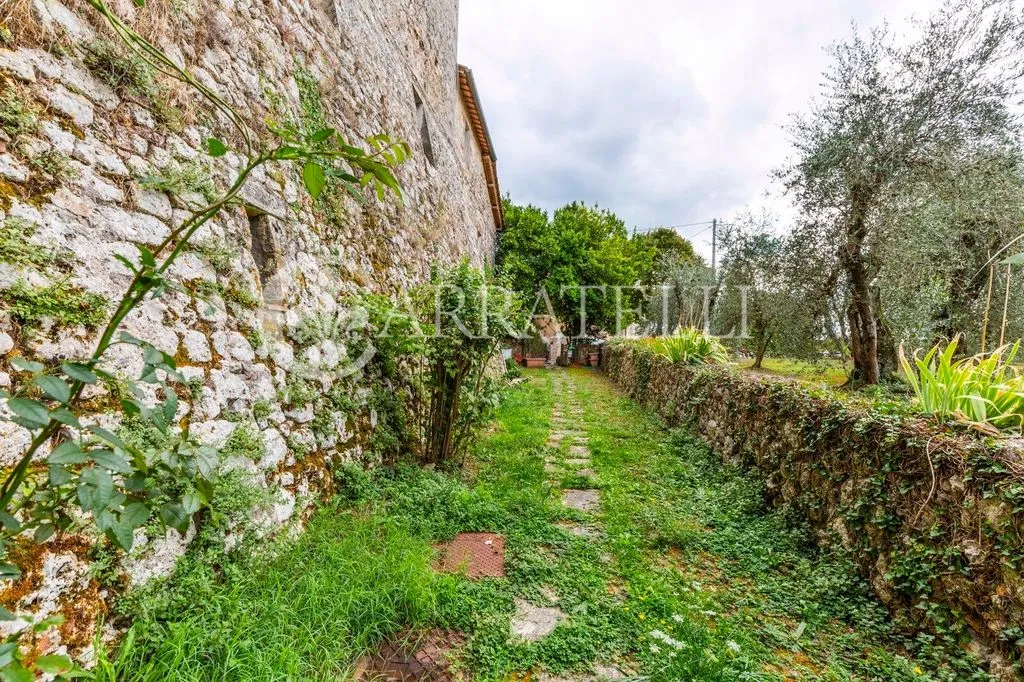 Jardin - Medieval Tower with Panoramic Views in Monteriggioni