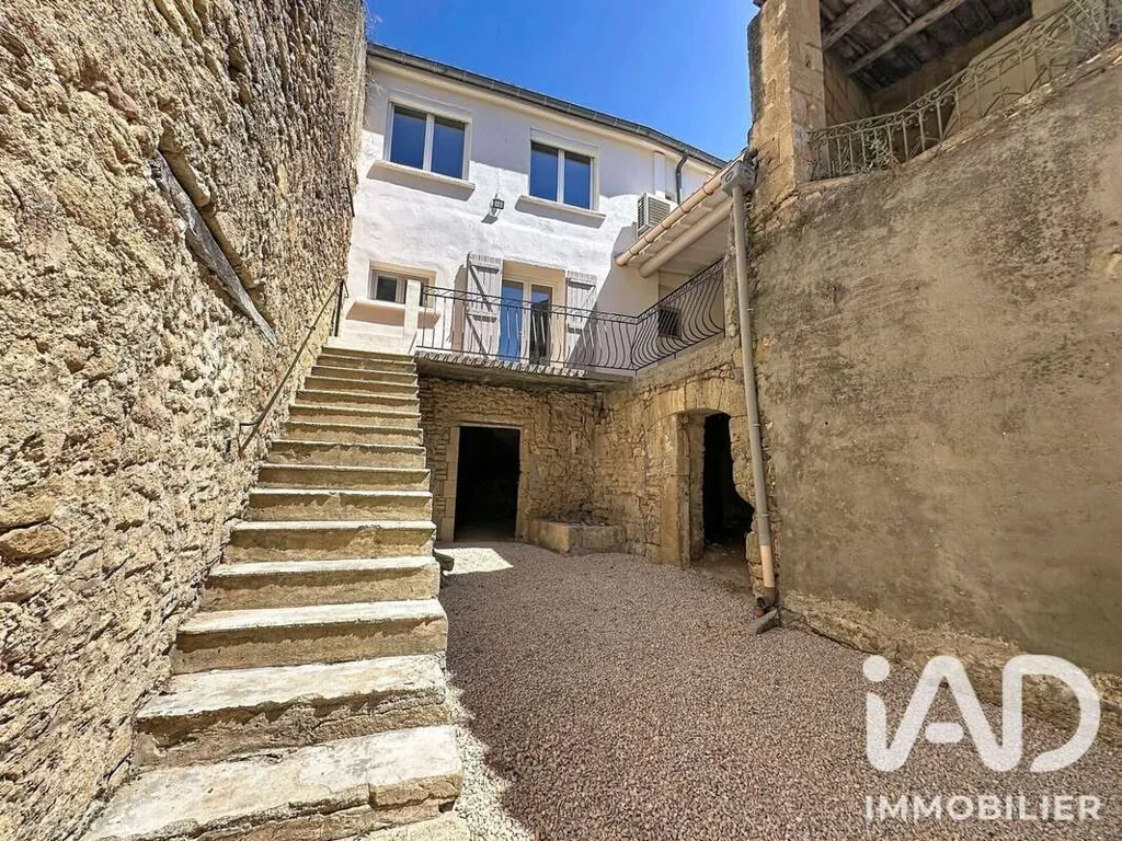 Giardino - Rustic House with Courtyard in Vers-Pont-Du-Gard
