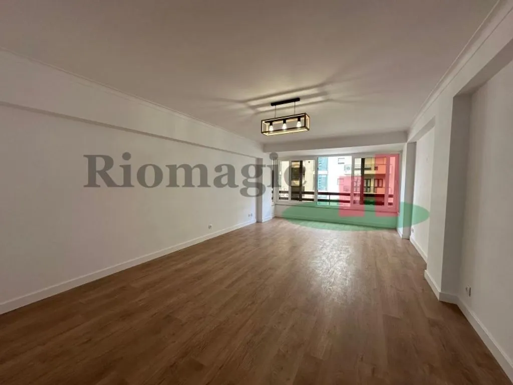 Soggiorno - Refurbished Flat with Balconies in Lisbon
