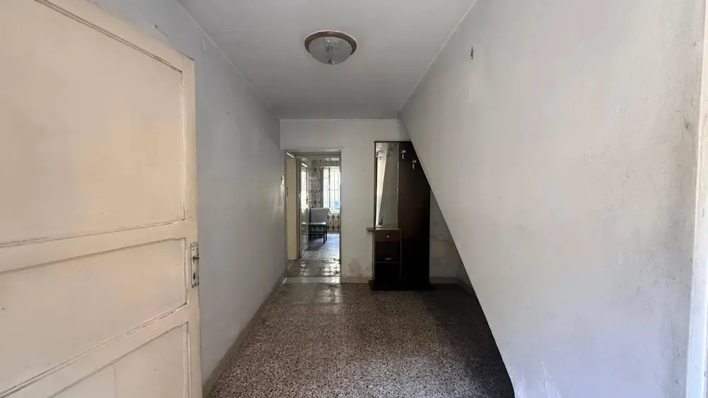 Independent House with Balconies in Modica