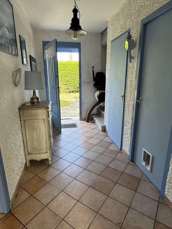 Entrée - Maison avec Jardin et Terrasse à Lézardrieux