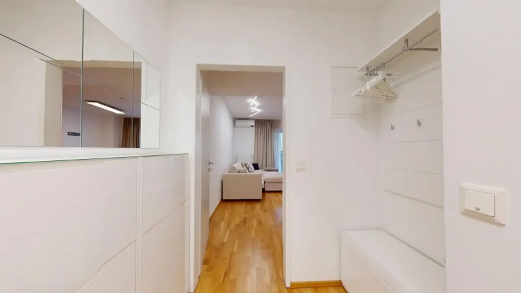 Ingresso - Modern Apartment with Loggia in Hetzendorf