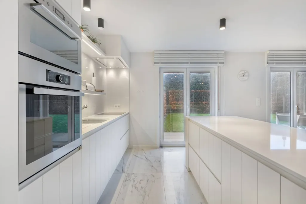 Cuisine - Villa avec Pratique Rénovée au Centre de Sint-Idesbald