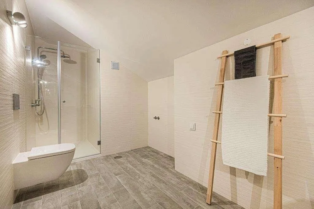Vannitoad - Luxury Duplex Flat with Pool in Estoril