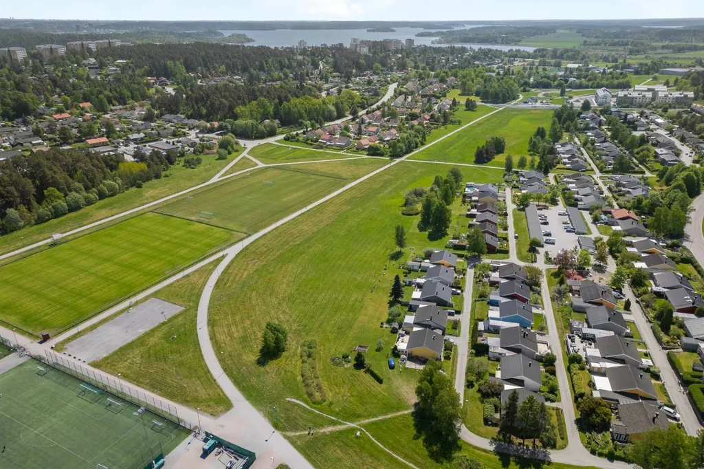 4-toaline maja asukohas Upplands-Bro kommun