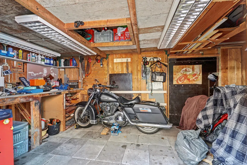 garage