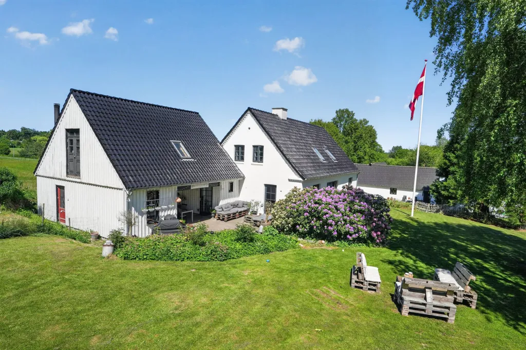 Välivaade - Historic Villa with Garden in Hillerød