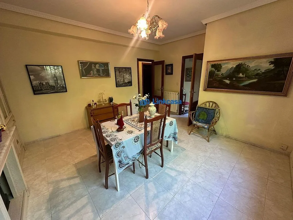 Salle à manger - Luxury House with Garden in Opañel, Madrid