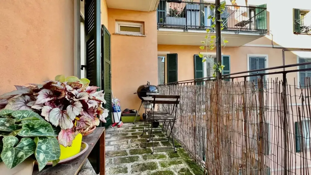 Balcone - Rustic Bilocale with Balcony in Ancona