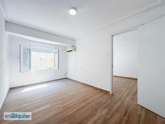 Stanze - Modernised Apartment with Balcony in Monteolivete