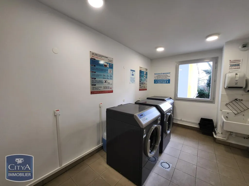 Buanderie - Appartement Récent avec Ascenseur à Isle
