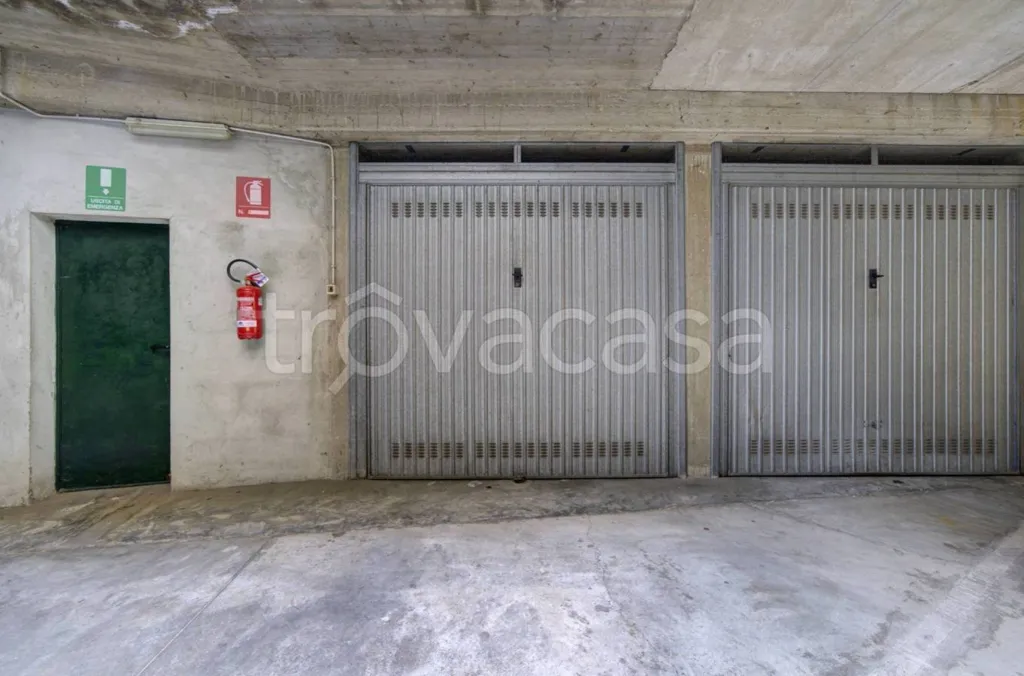 Garaaž - Apartment with Parking in Torino