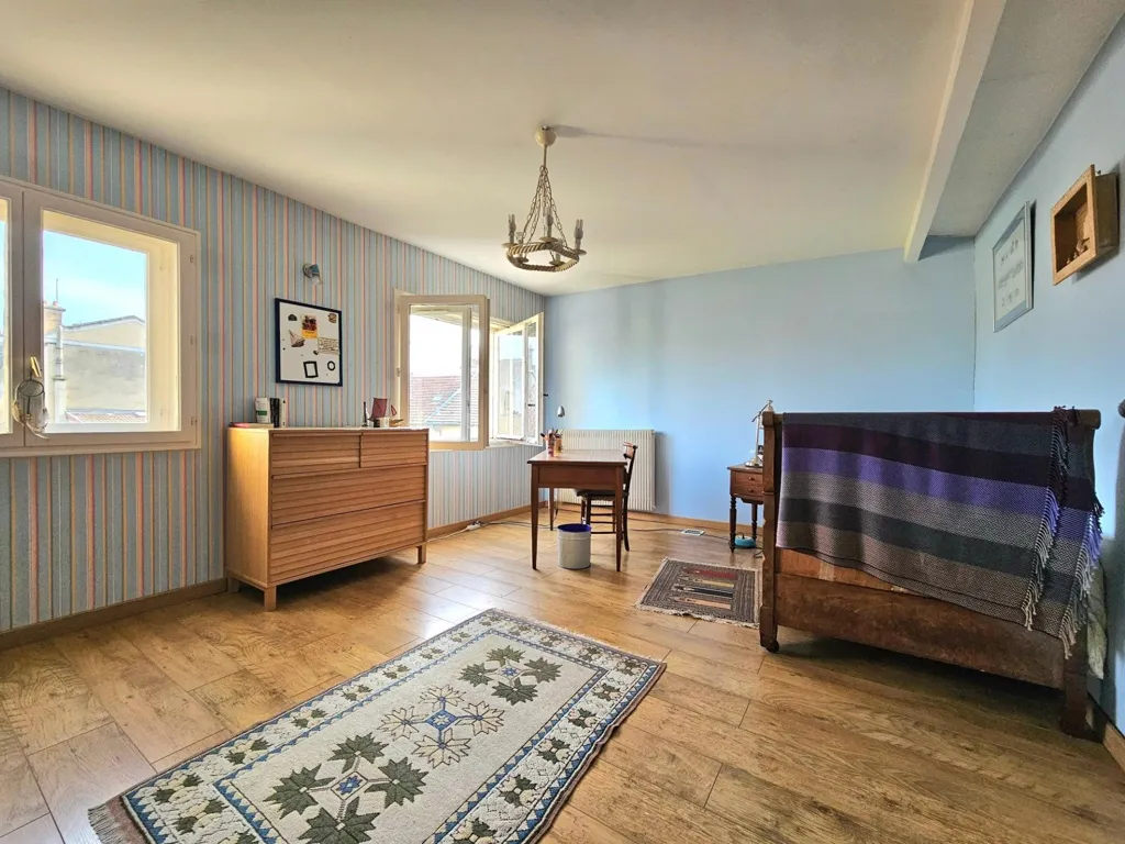 Chambres - Maison en Hyper-Centre avec Garage Double à Clovis