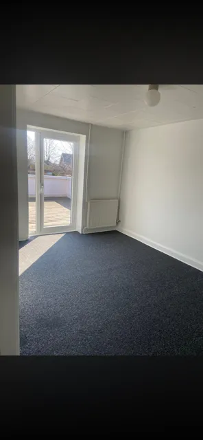 Toad - 3-Bed Flat with Balcony in Hammershøj