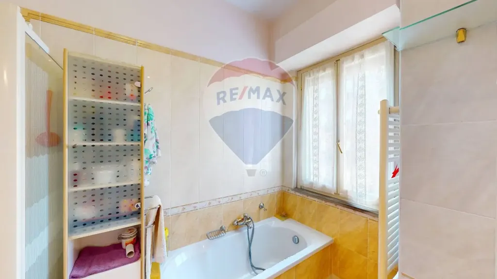 Salles de bain - Apartment with Two Terraces in Fabriano