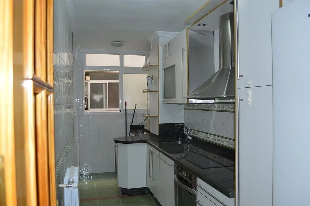 Köök - Amueblated Flat with Balcony in Granada