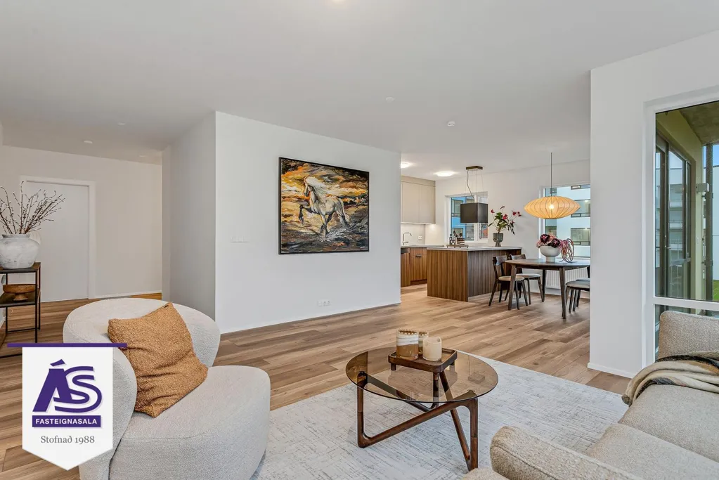 Soggiorno - New 2-4 Bed Apartments with Elevator in Skarðshlíð