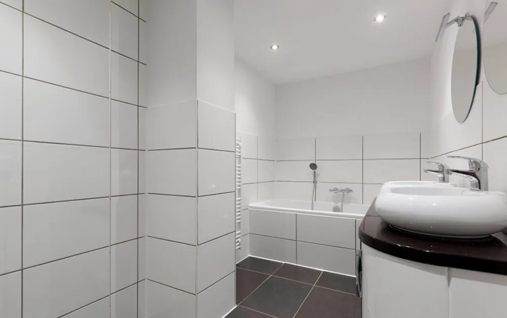 Salles de bain - Modern Apartment with City Centre Location in Den Haag