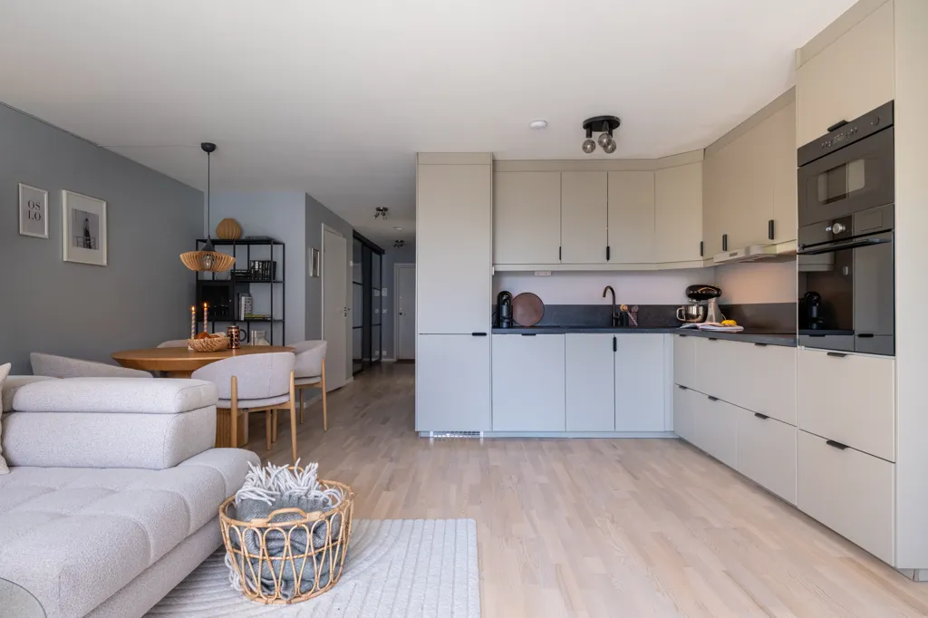 Köök - 2-Bedroom Apartment with Balcony in Oslo