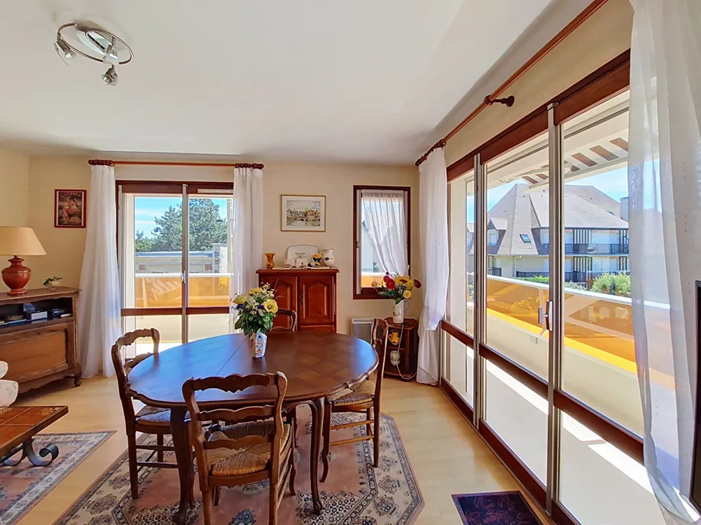 Söögituba - Apartment with Balcony in Cabourg