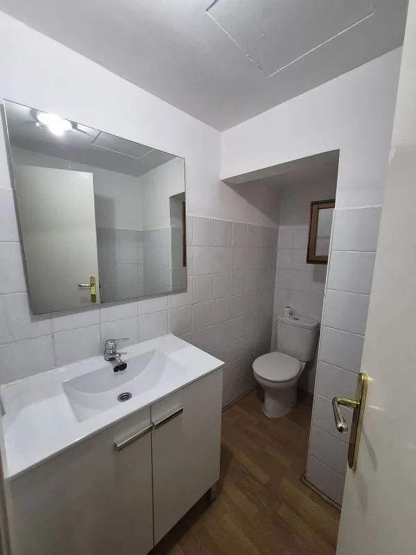 Vannitoad - Office with Conversion Potential in Palma Centre