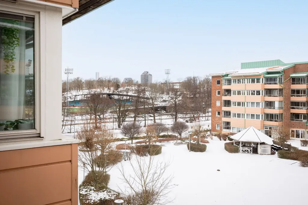 Balcon - 55+ Apartment with Balcony in Central Gothenburg