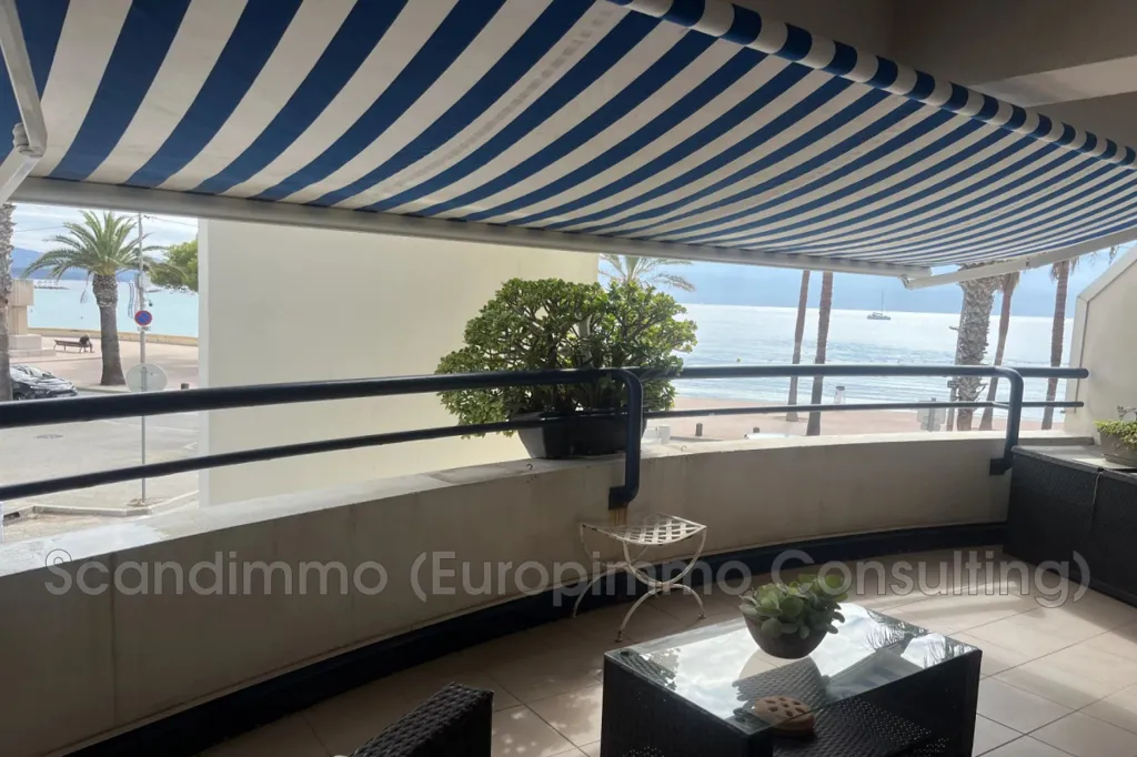 Balcon - Appartement en Front de Mer avec Vue à La Ciotat