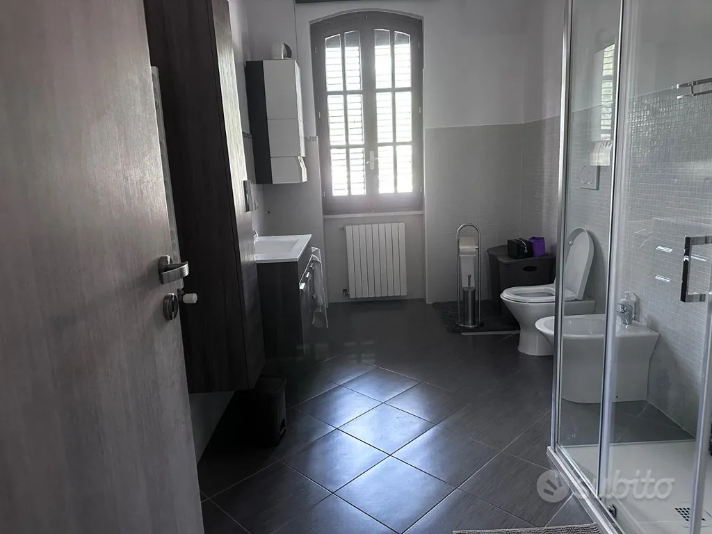 Bathrooms - Rustic Palazzina with Garden in Macchiagodena