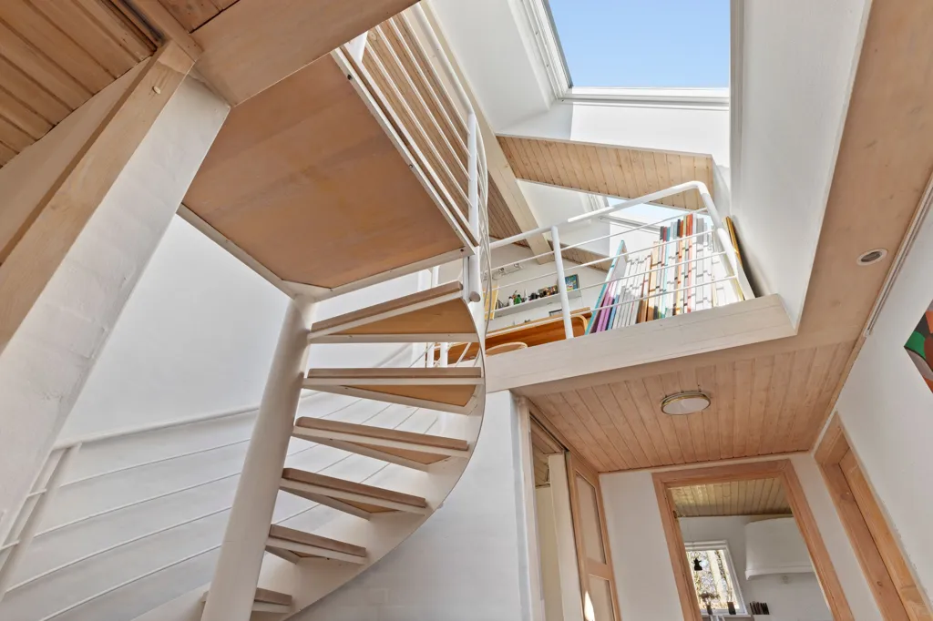 Pièces - Year-Round House with Sea View in Dronningmølle
