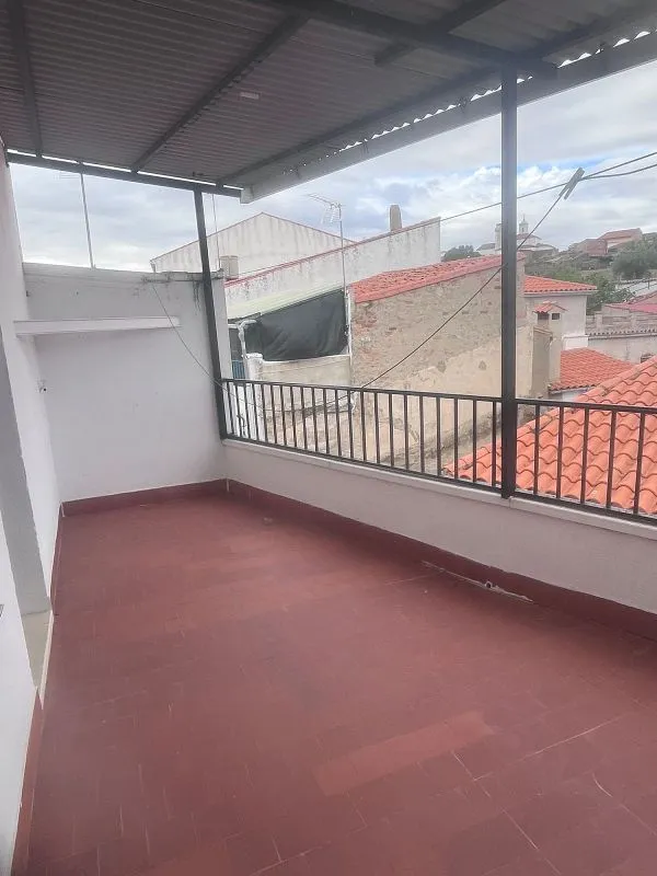 Terrass - Charming House with Terrace in Torrejoncillo
