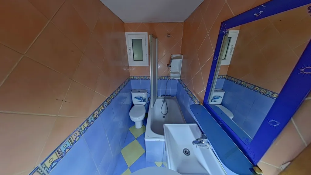 Vannitoad - Apartment with Garden Access in Ripollet, Barcelona