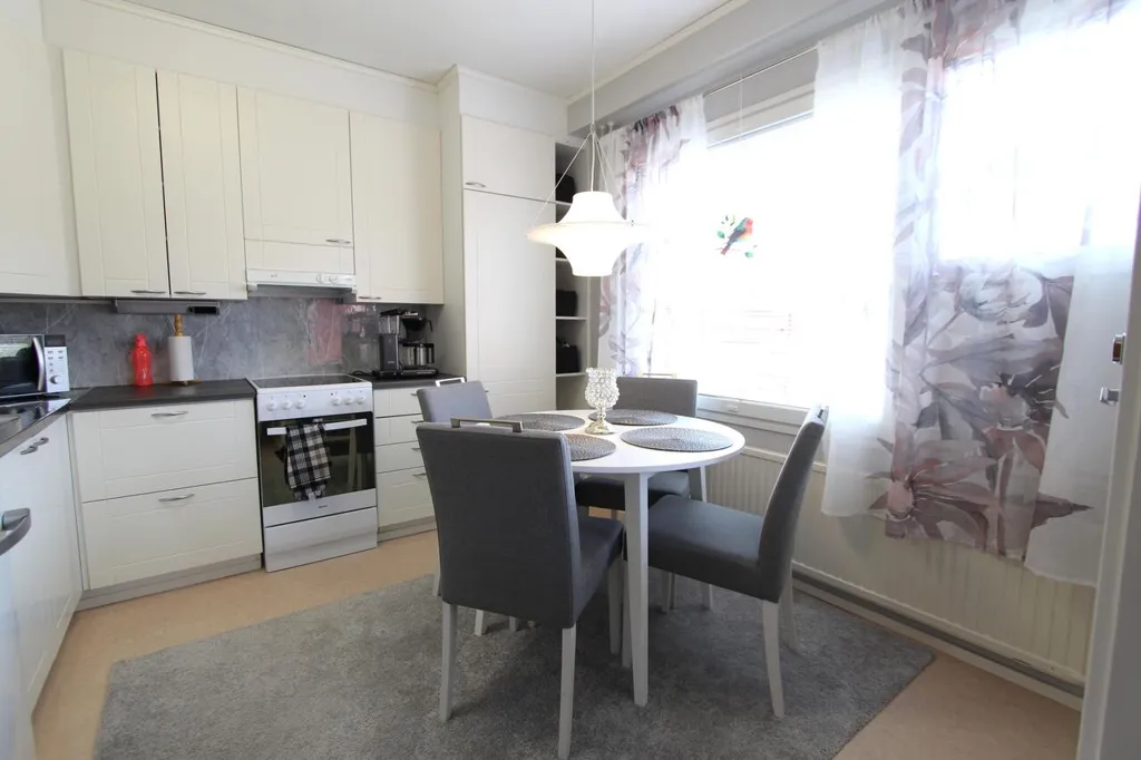Salle à manger - Modern Apartment with Sauna in Ollinsaari