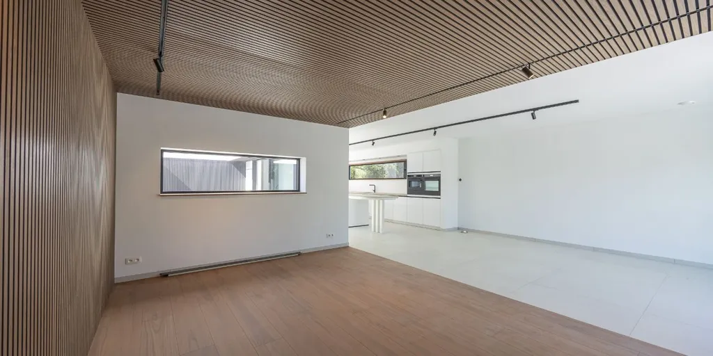 Esik - Modern Villa with South-Facing Garden in Middelkerke