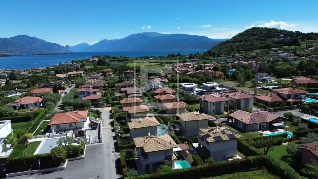 Õhuvaade - Villa with Private Pool near Lake Garda