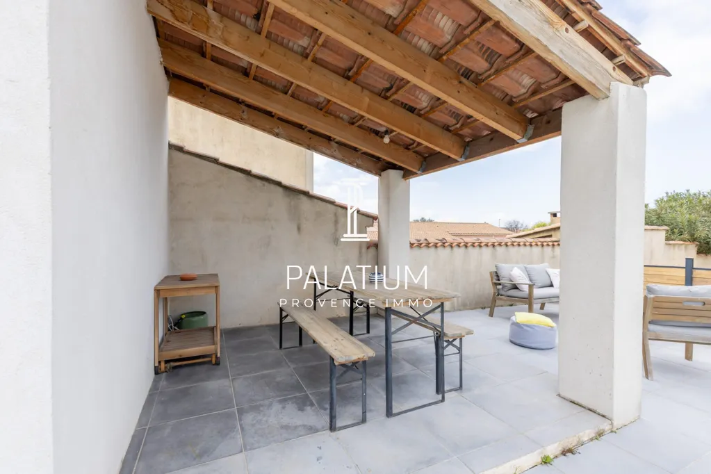 Terrass - Traditional Villa with Pool in Marignane