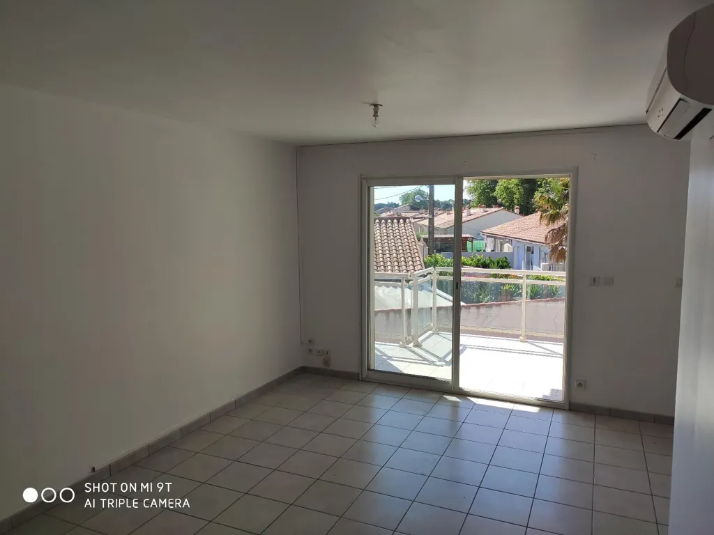 Pièces - Appartement Récent avec Terrasse et Climatisation