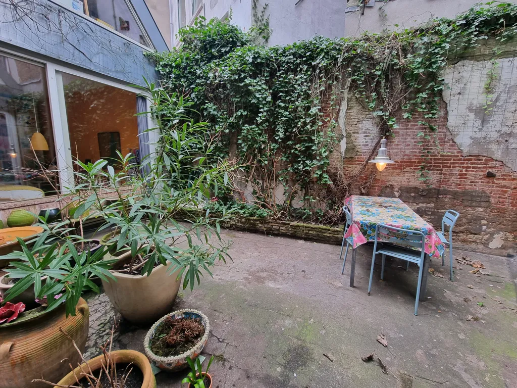 Jardin - Ground Floor Apartment with Canal View in Amsterdam