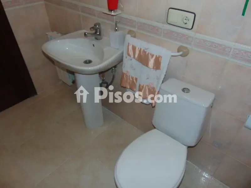 Salles de bain - Spacious Flat with South Orientation in Valdepeñas