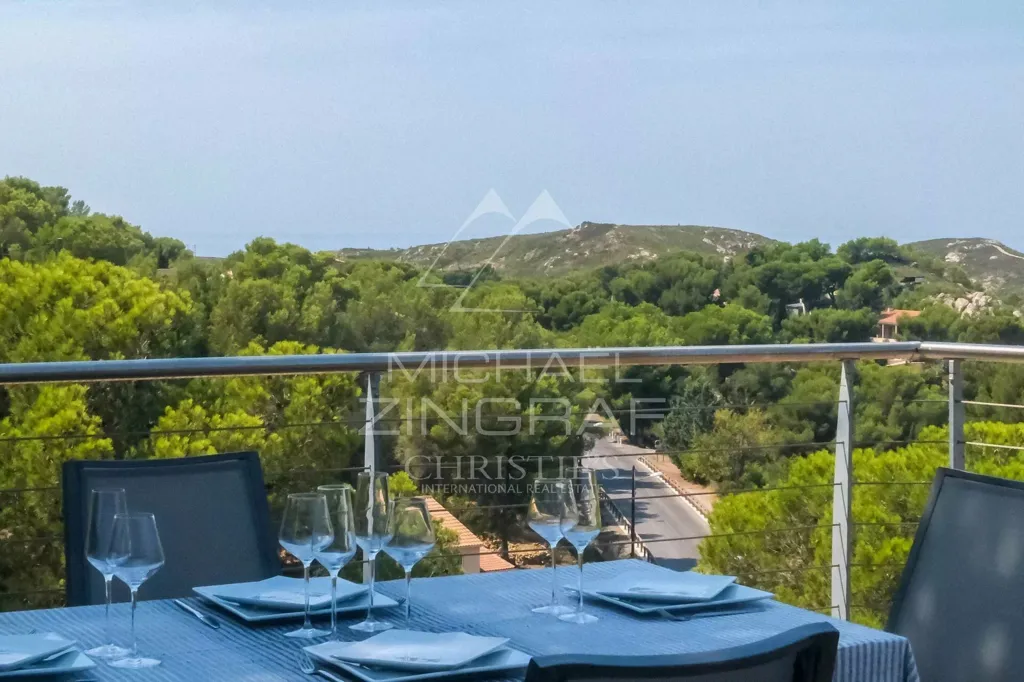 Terrass - Villa with Sea View in Ensues-la-Redonne