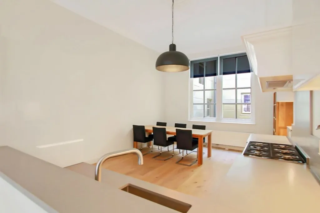 Köök - 17th-Century Canal-View Apartment in Amsterdam