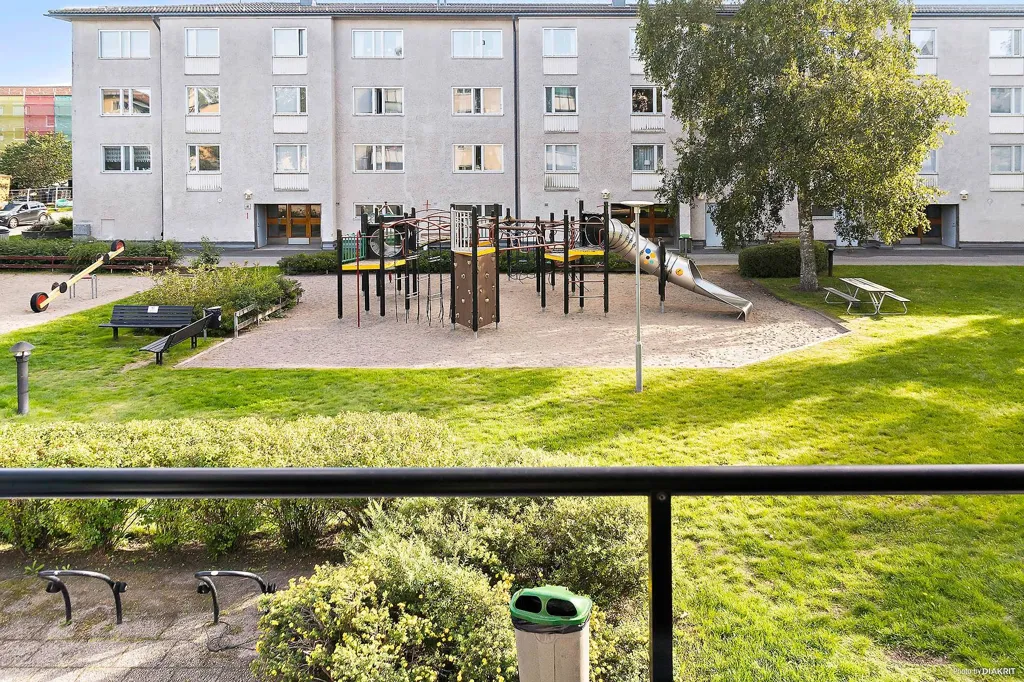 Balcone - Apartment with Balcony near Haninge Centre