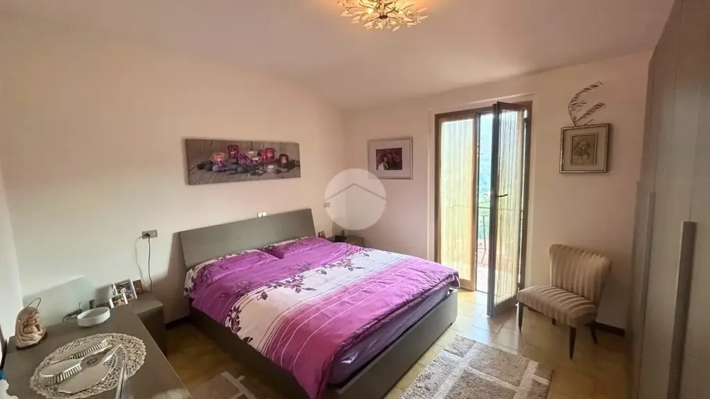 Bedrooms - Independent House with Panoramic View in Vigolo