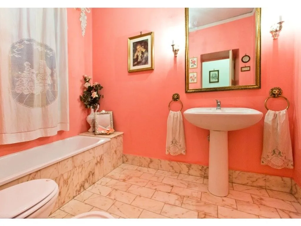 Salles de bain - Luxury Villa with Private Chapel in Bosco, Umbria