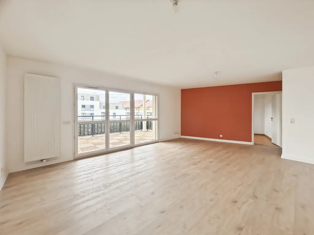 Living Room - Bright T4 Flat with Terrace in Ferney-Voltaire