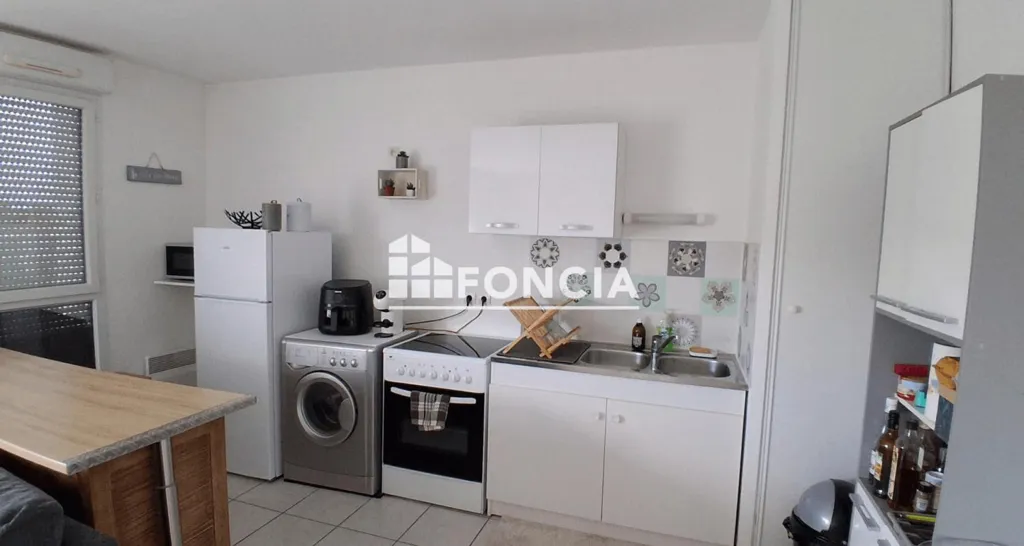 Cucina - Bright T3 Flat with Balcony in Montfavet