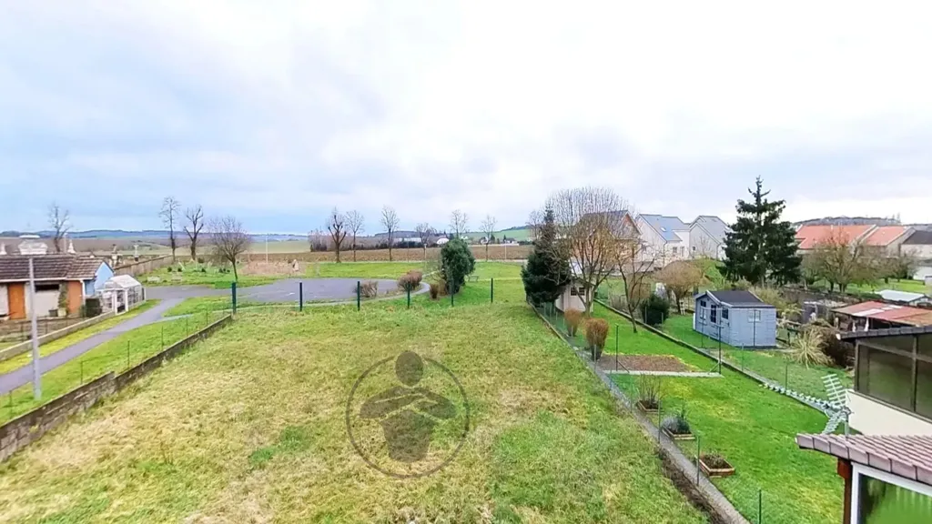 Jardin - Maison Mitoyenne avec Jardin à Volstroff
